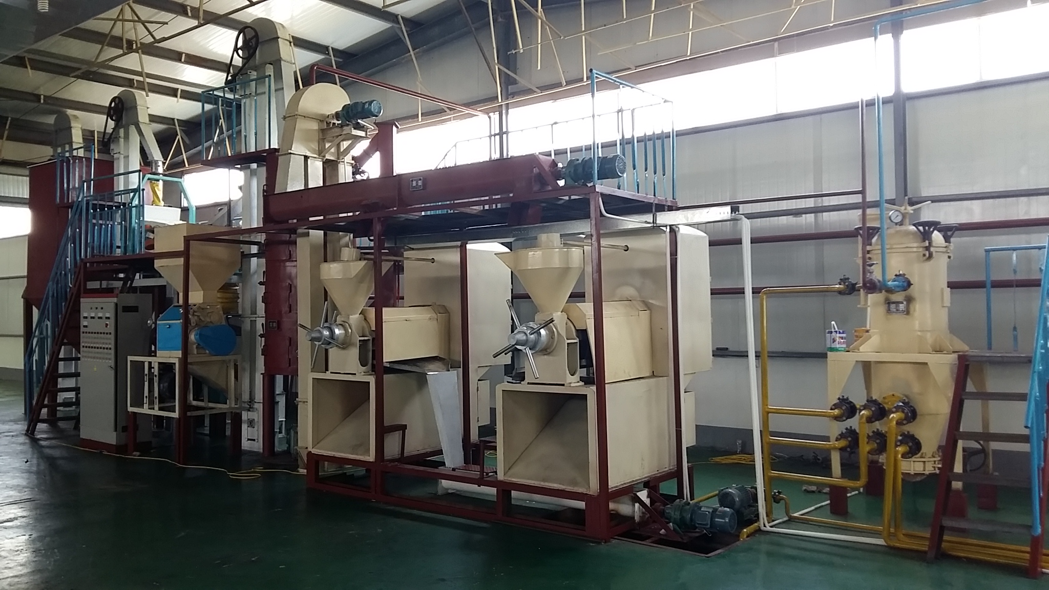 Henan peanut oil press production line